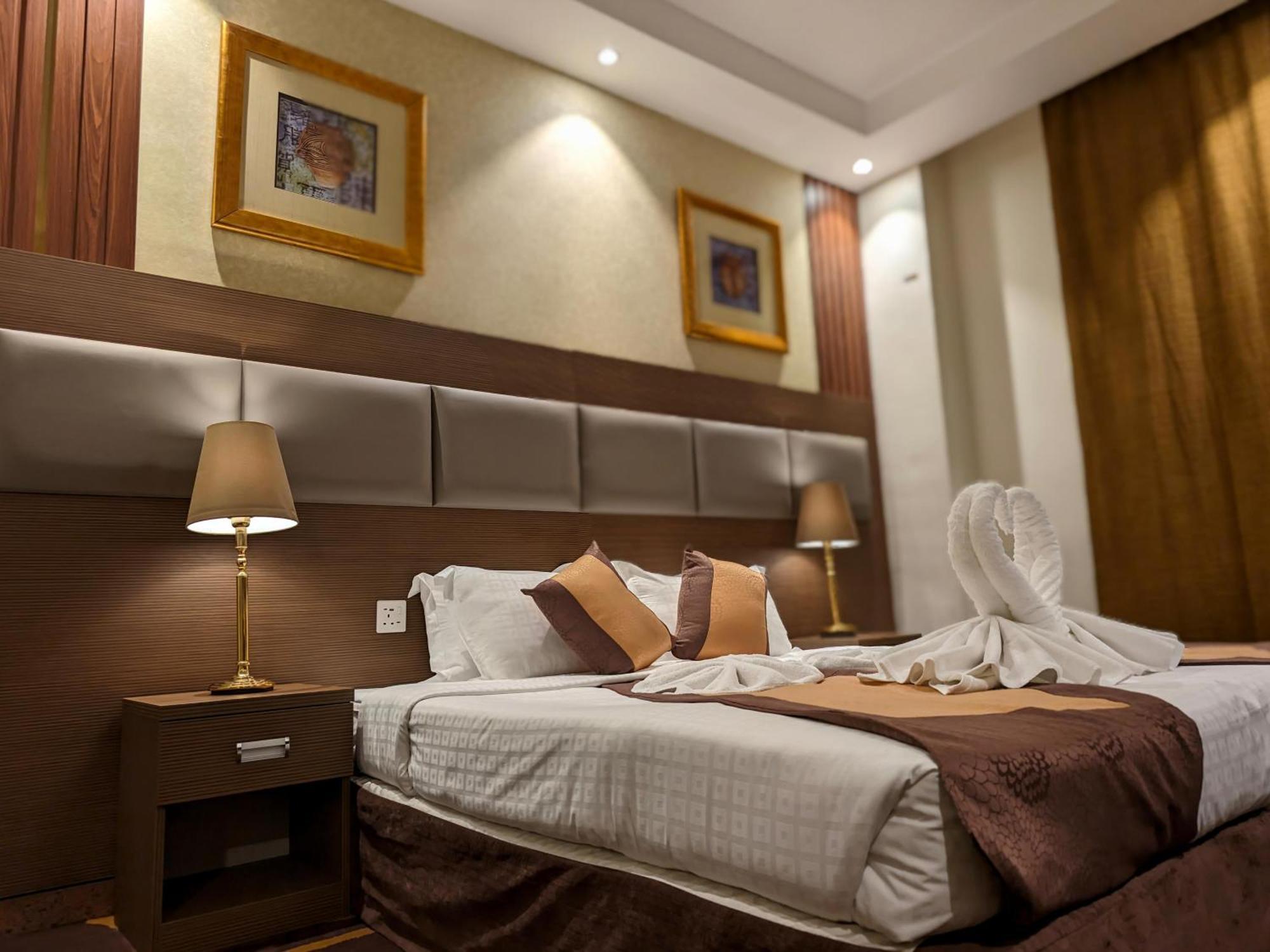 Qasr Al Ansar Golden Tulip Hotel Médine Extérieur photo