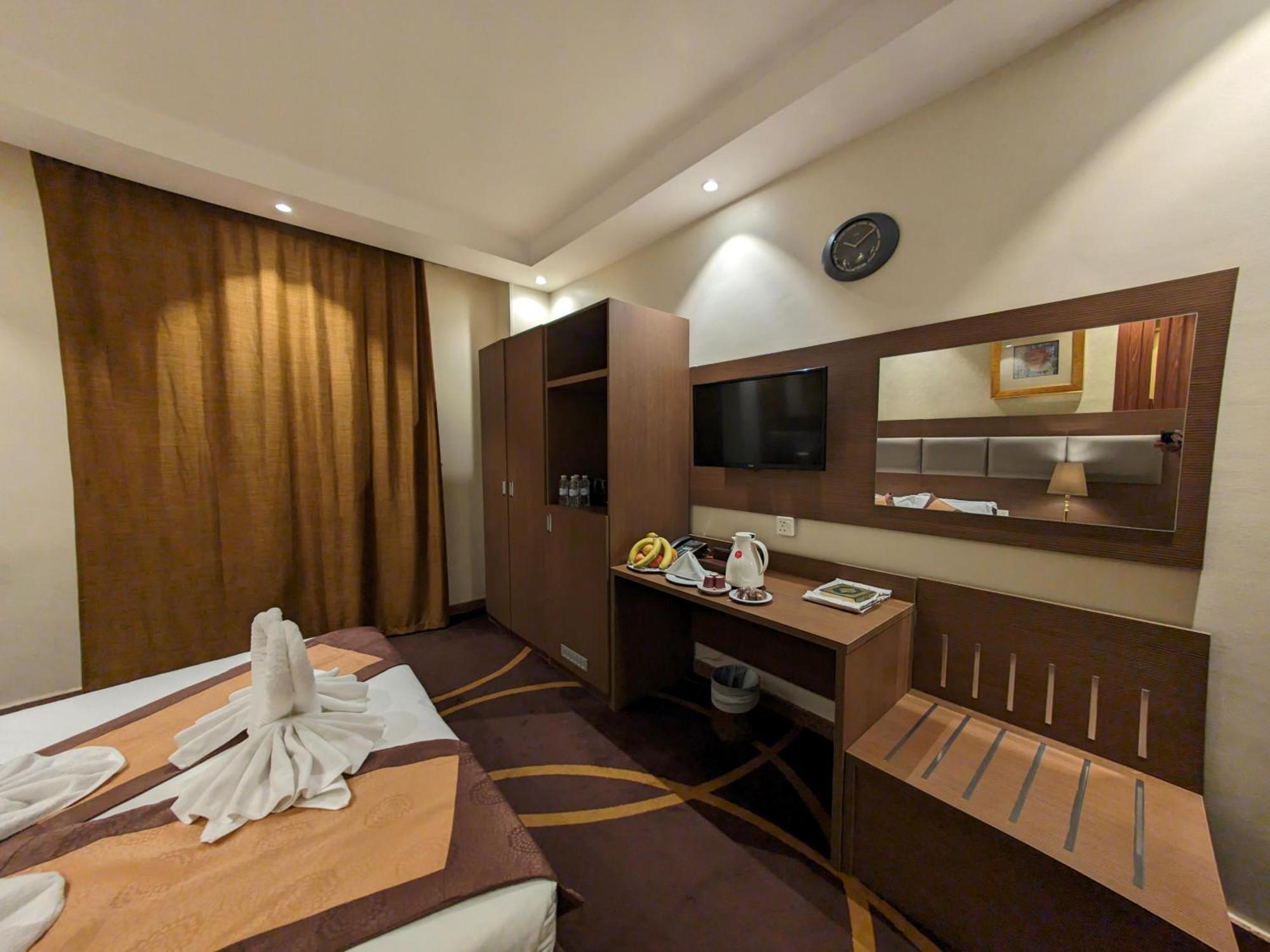 Qasr Al Ansar Golden Tulip Hotel Médine Extérieur photo